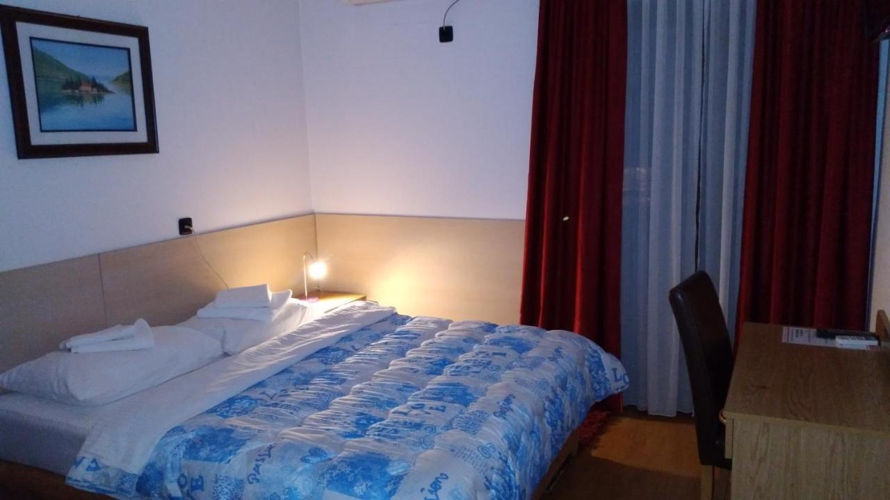 Hotel Viv Trebinje Bagian luar foto
