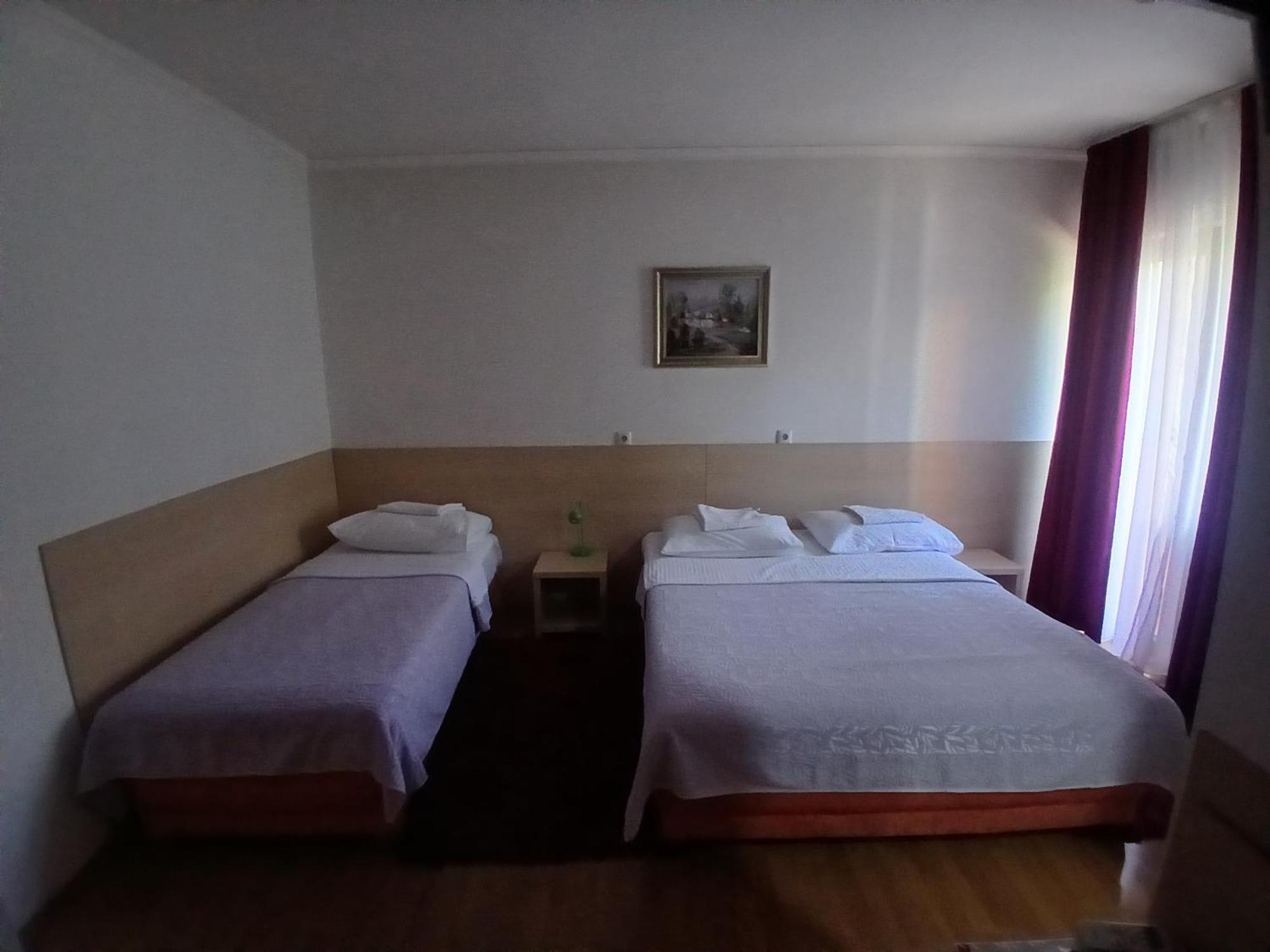 Hotel Viv Trebinje Bagian luar foto