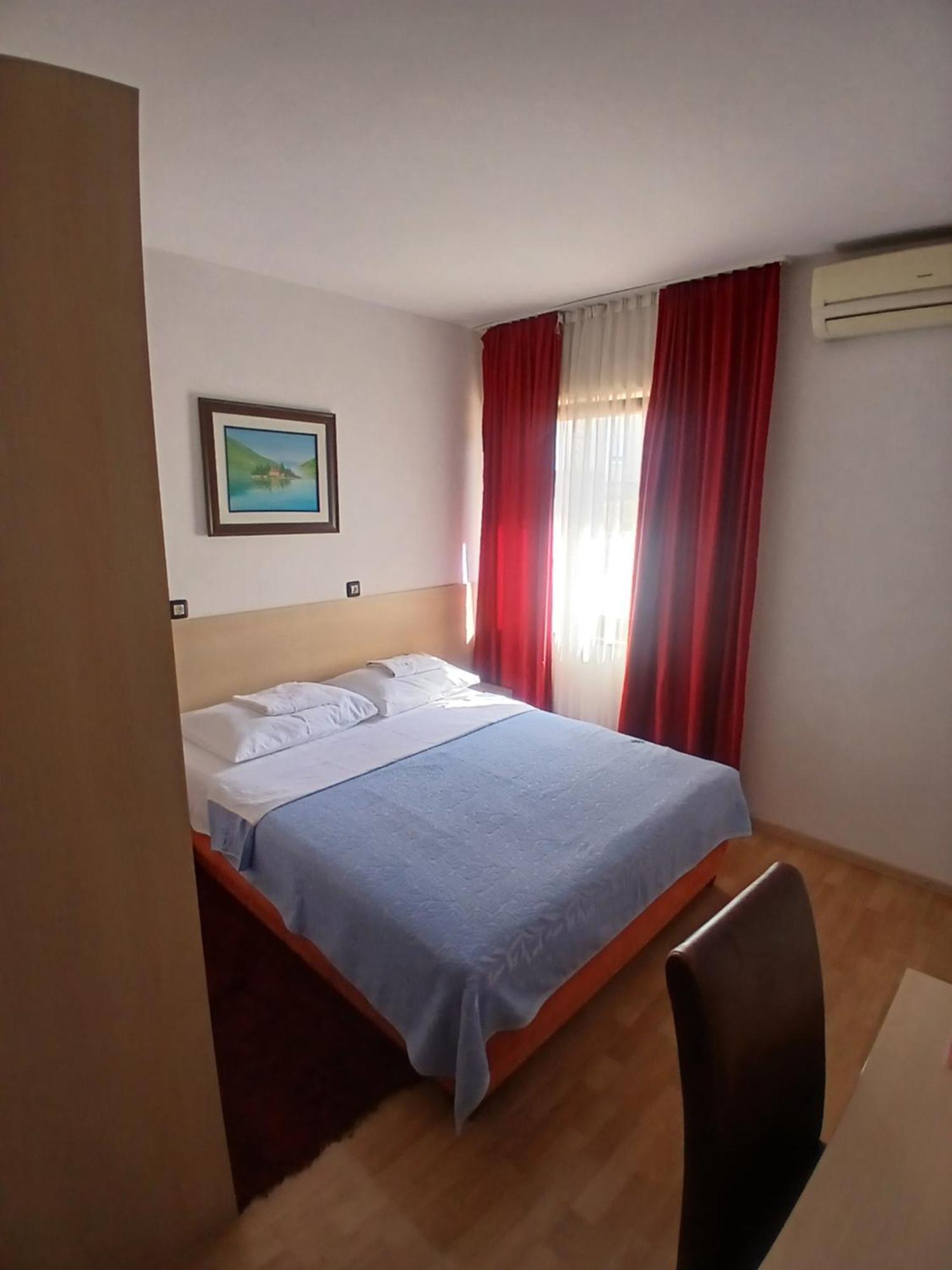 Hotel Viv Trebinje Bagian luar foto
