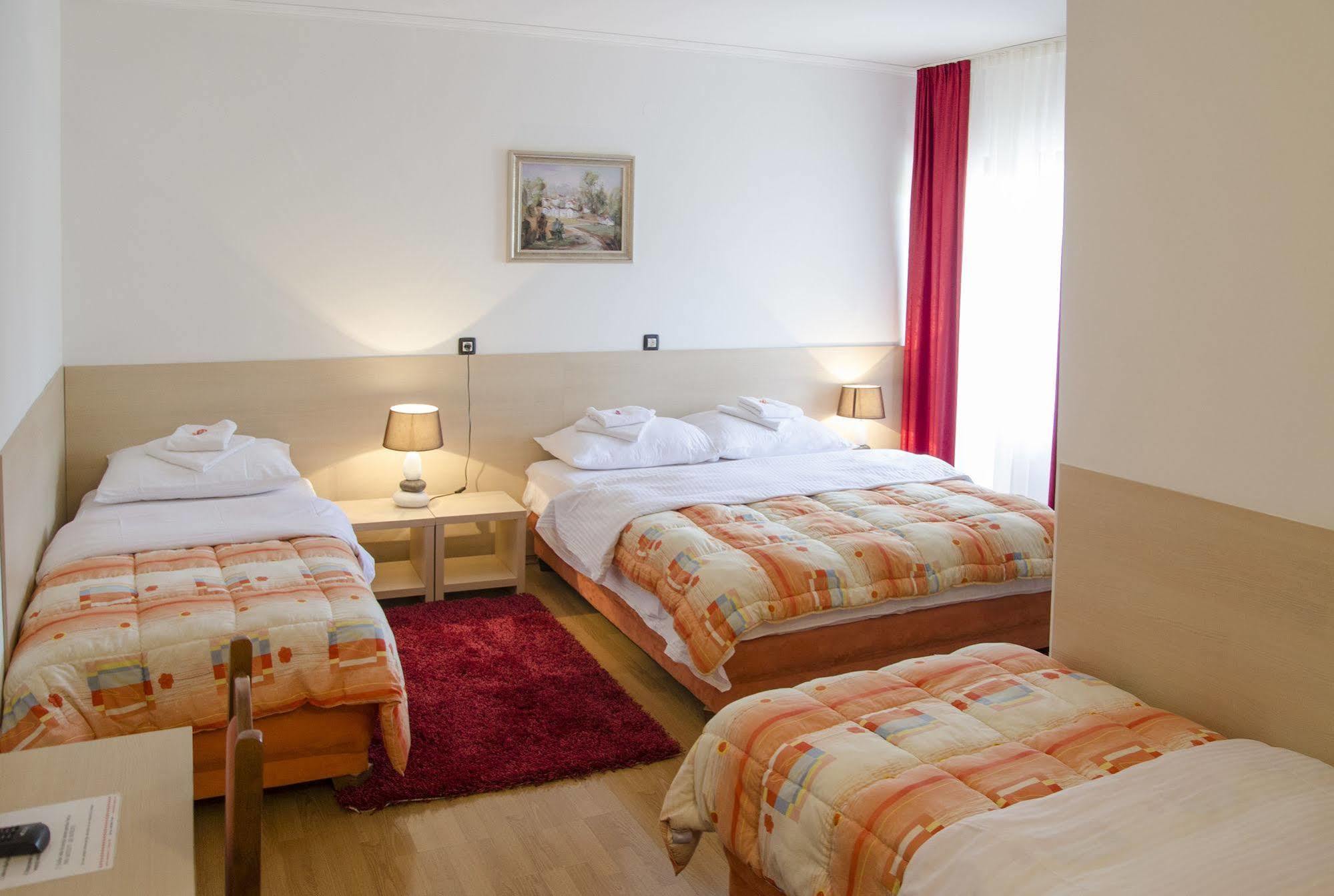 Hotel Viv Trebinje Bagian luar foto